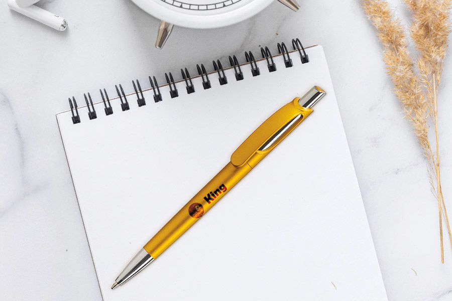 mock-up van pen met metallic-look in goud-look met éénkleurige opdruk